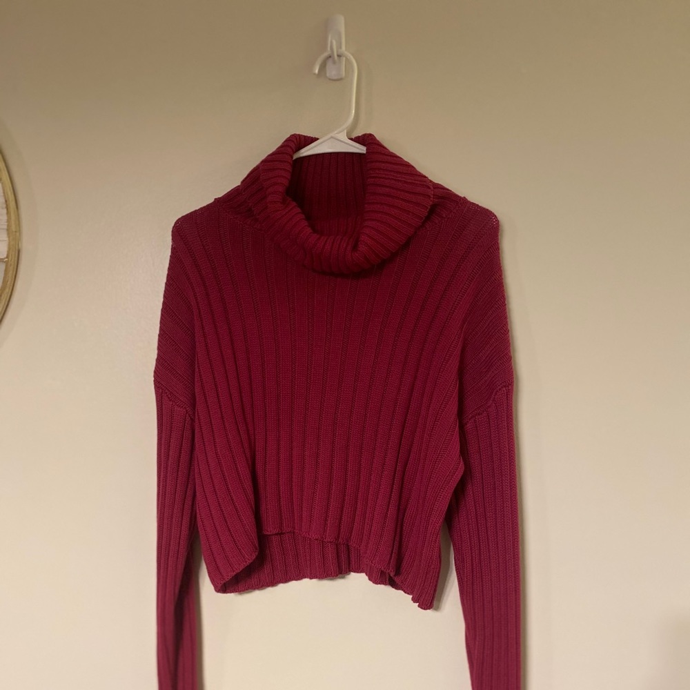 Turtleneck cropped sweater